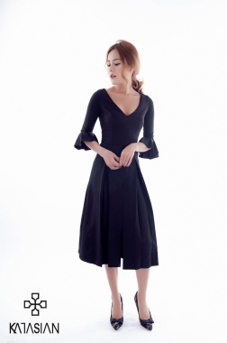 FIT AND FLARE LONG-SLEEVED V-NECK DRESS