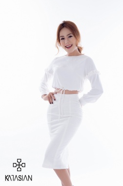 LONG SLEEVED TIED FLOUNCY TOP